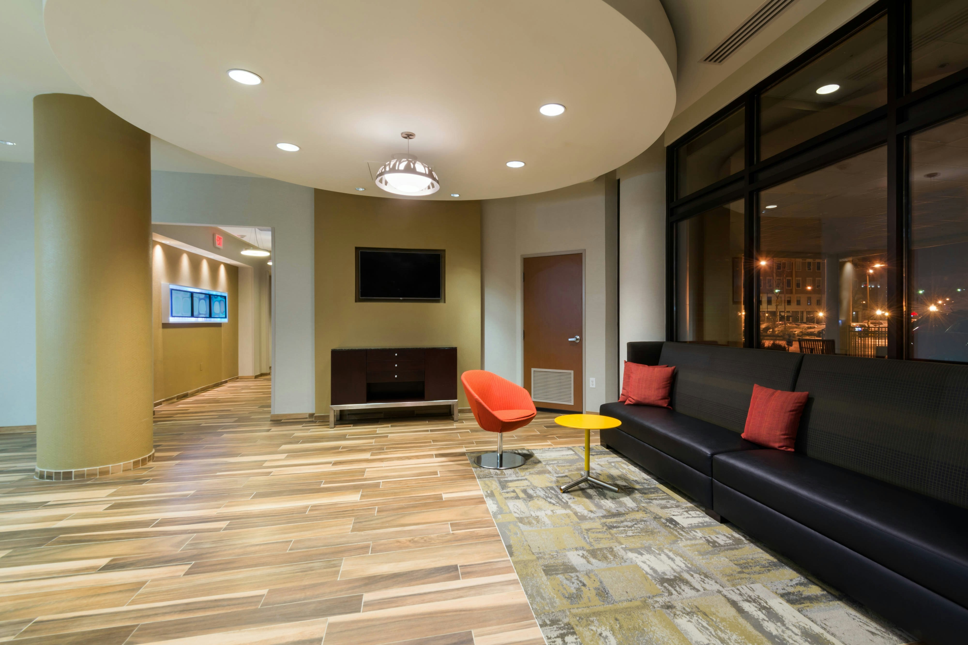 Springhill Suites Louisville Downtown 6/14