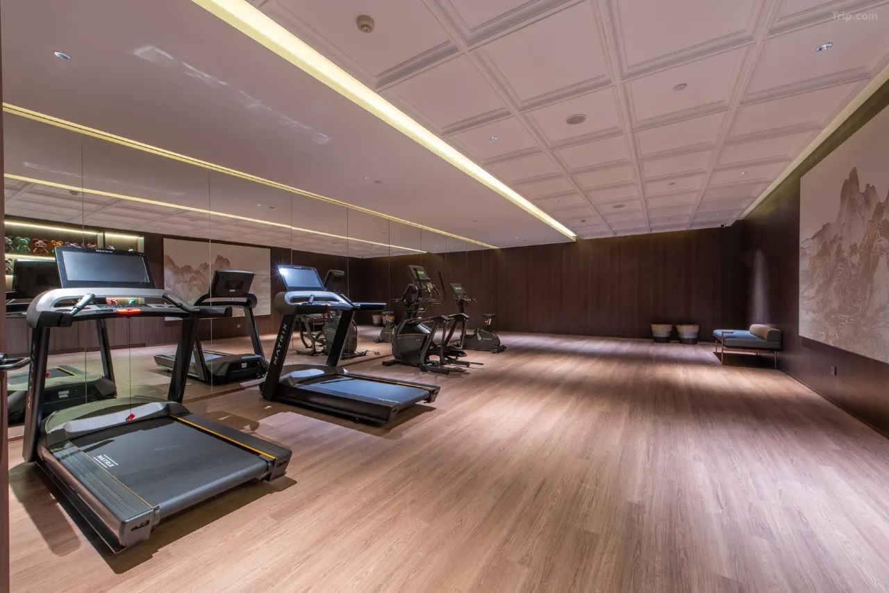 Madison Hotel Shenzhen Bao'an Airport 69/91