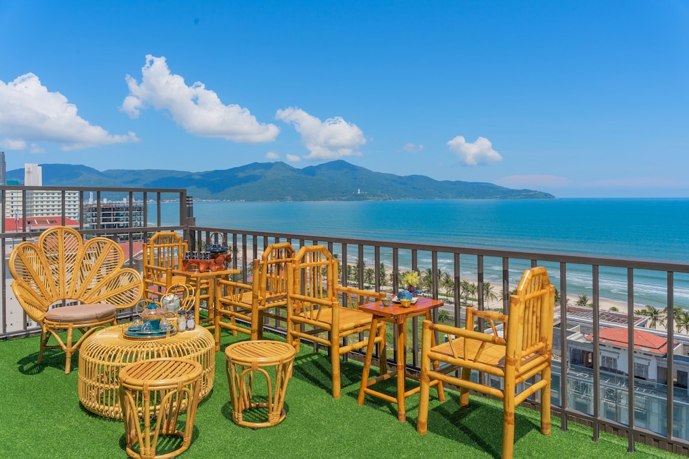 Halina Hotel & Apartment 37/48