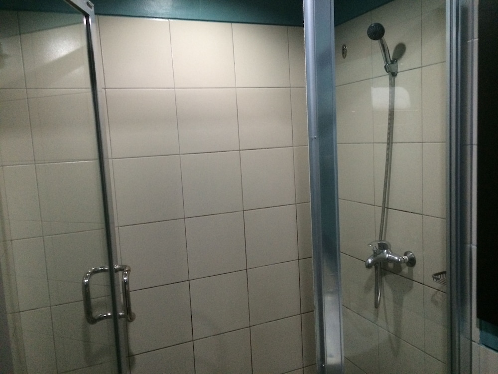 Baguio Burnham Suites 16/18
