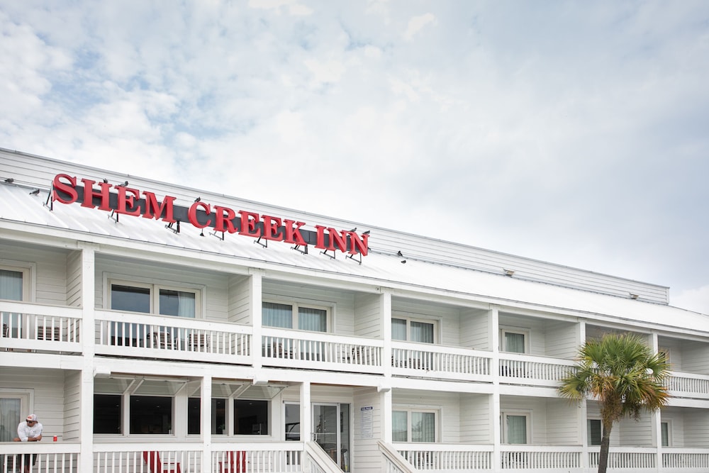 Shem Creek Inn 6/37