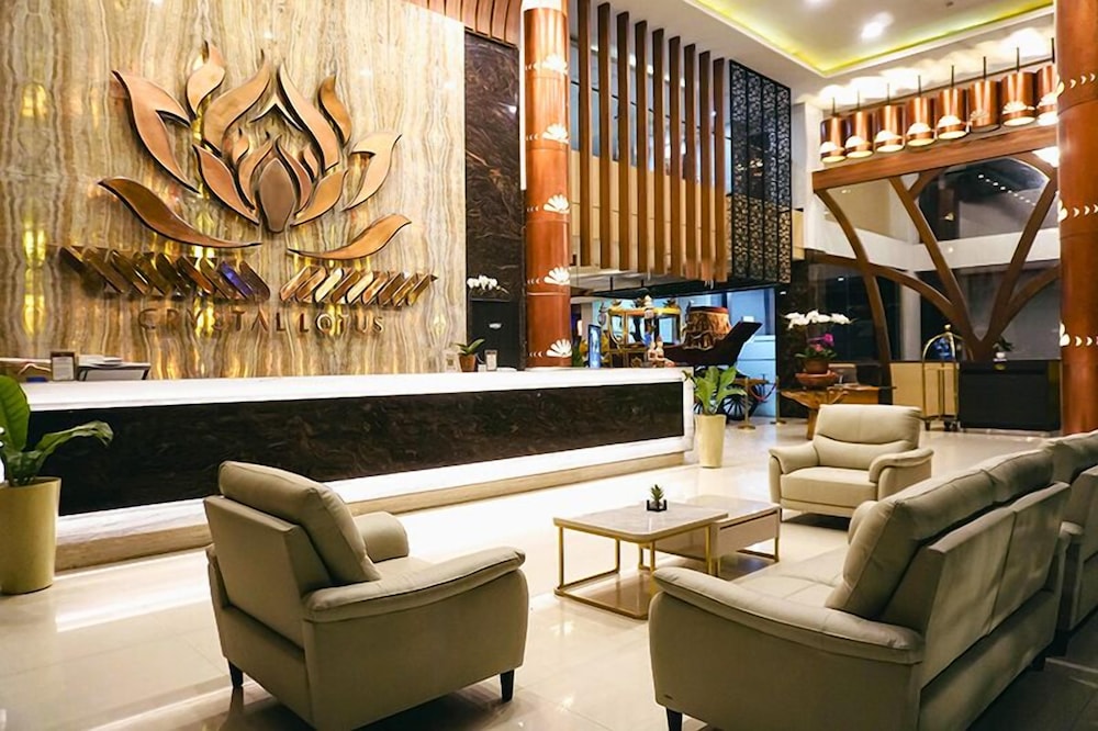 Crystal Lotus Hotel 55/63