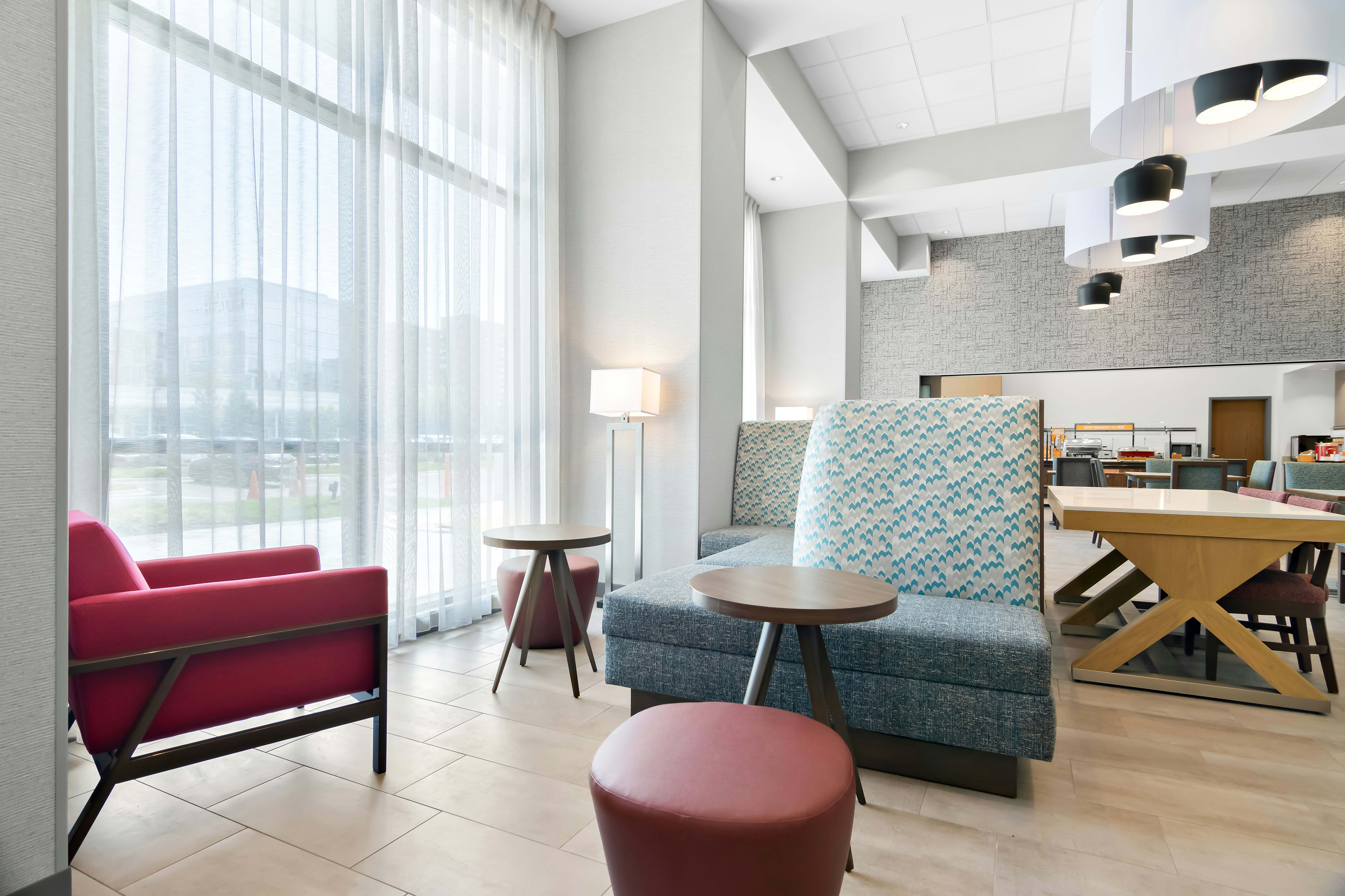 Hampton Inn & Suites Chicago Medical District UIC 22/34