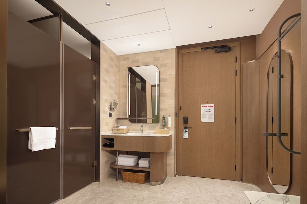 Hilton Garden Inn Shanwei Luhe 48/50