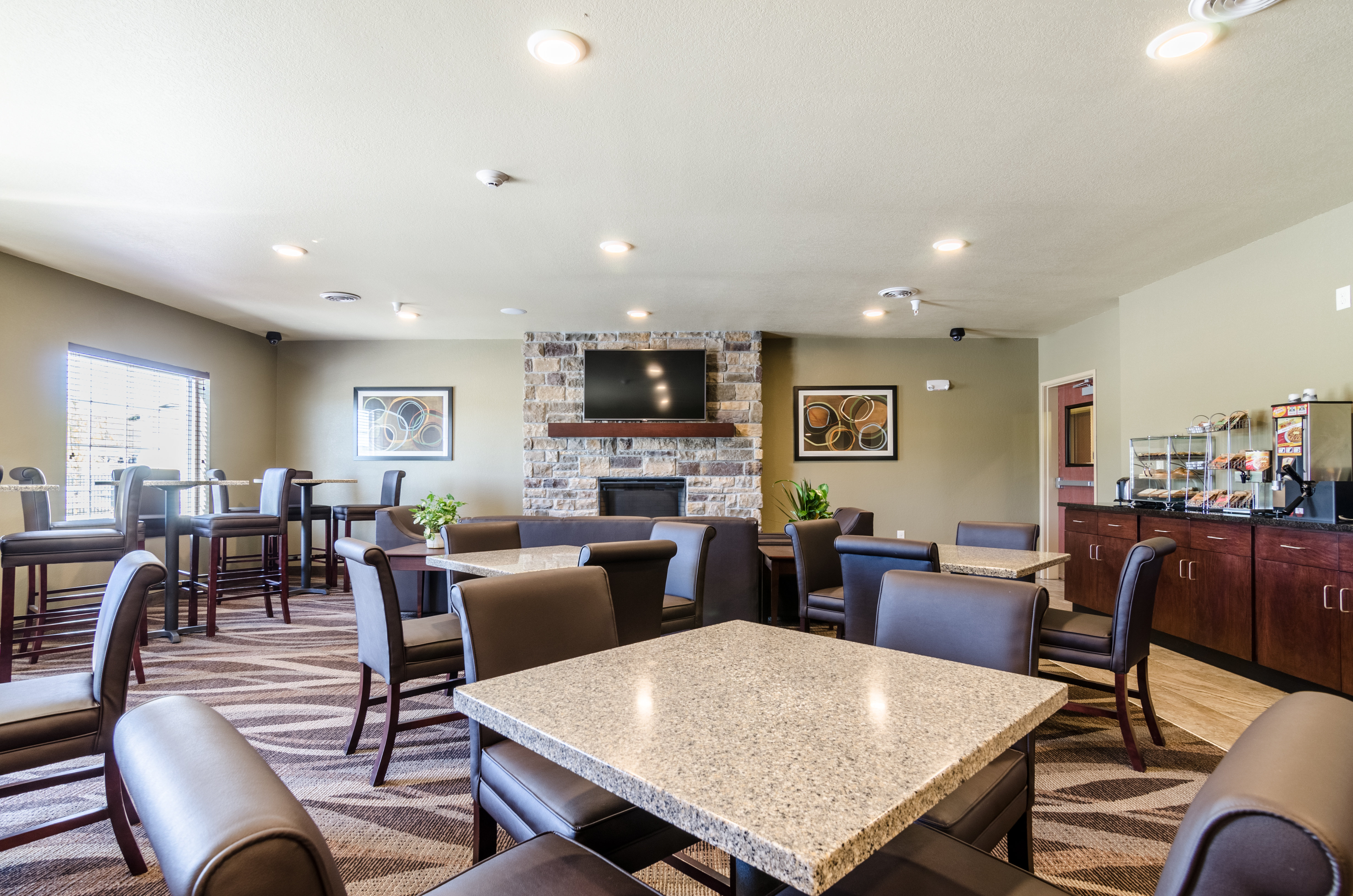 Cobblestone Inn & Suites Ord, NE 24/41