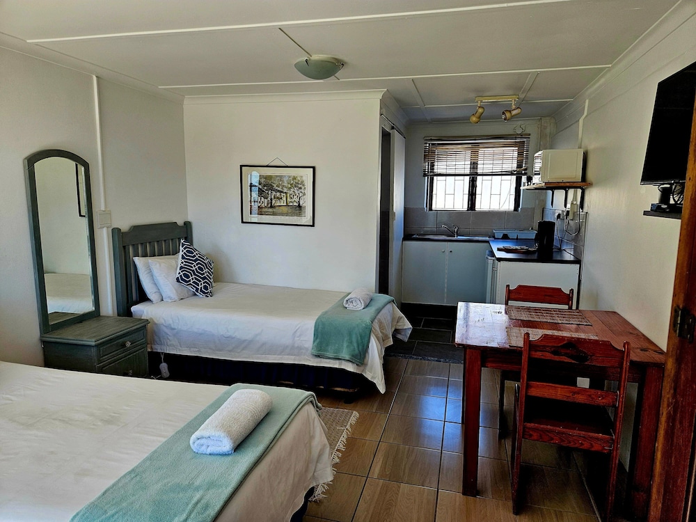 Kelkiewyn Guesthouse Caledon 7/40