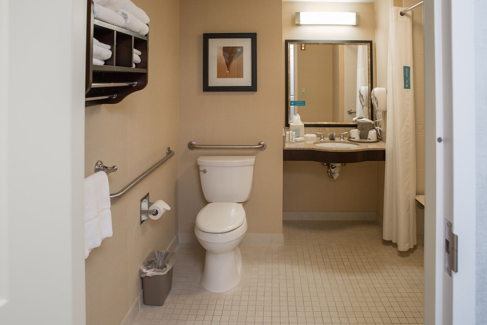 Hampton Inn & Suites Providence Downtown 14/50