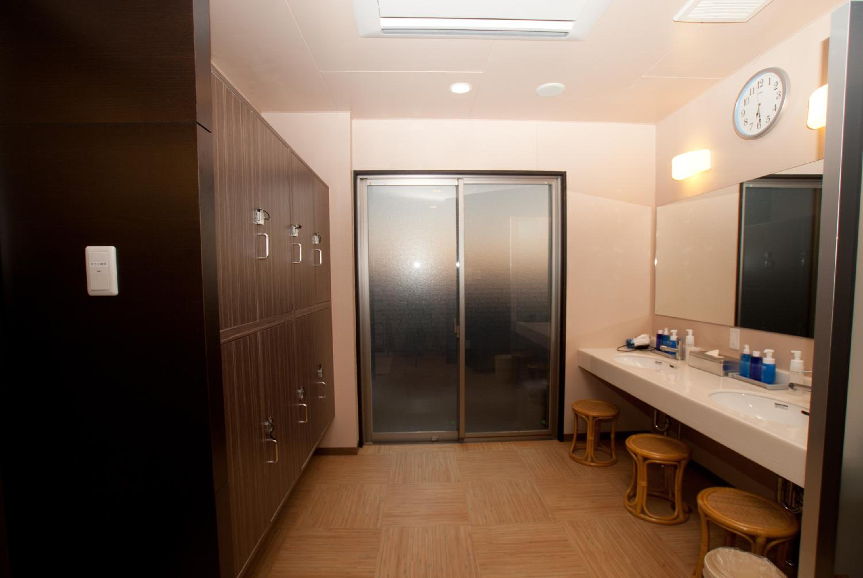 Omura Station Hotel 16/24