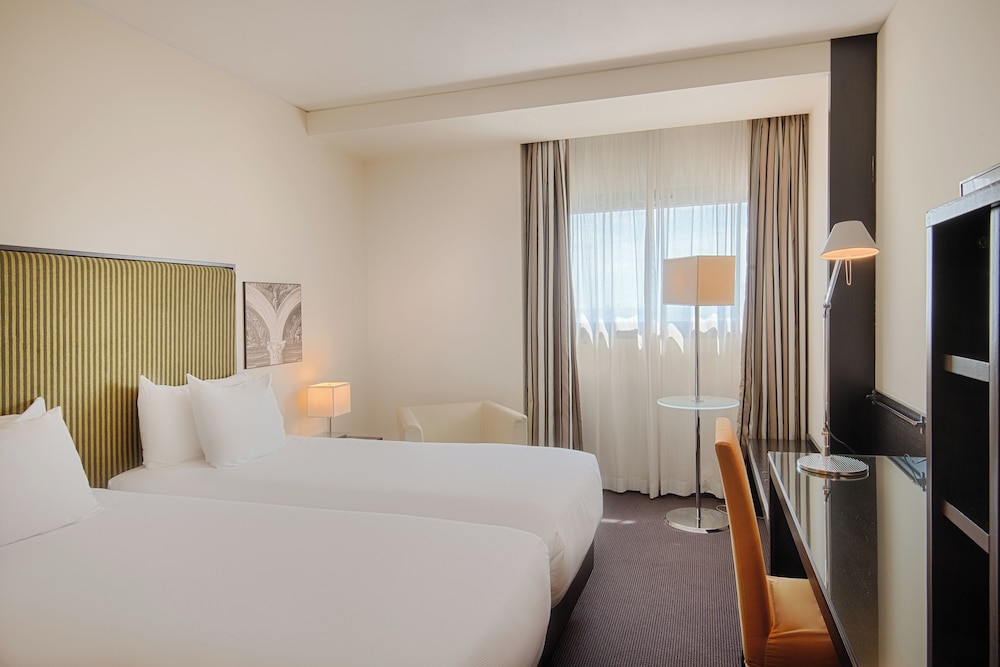 CLASSIC, DOUBLE OR TWIN BED