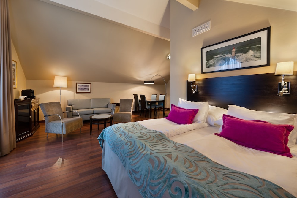 Quality Hotel Floro 16/39