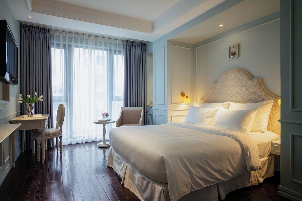 ROOM, DOUBLE BED, CHIC WING