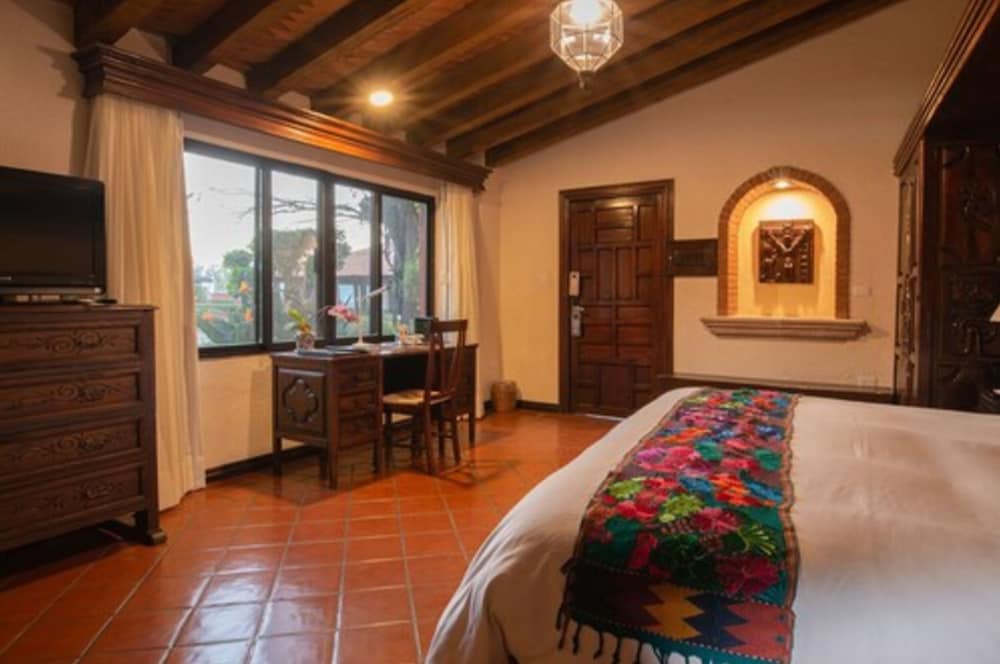 Villa Montana Hotel And Spa Boutique 32/70