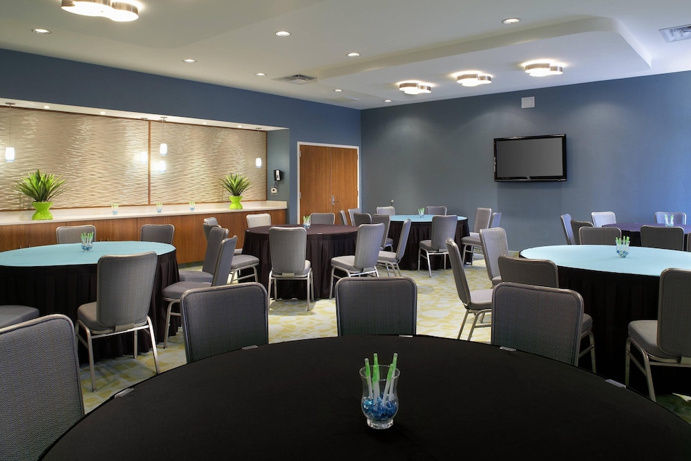 Springhill Suites Houston Intercontinental Airport 40/51