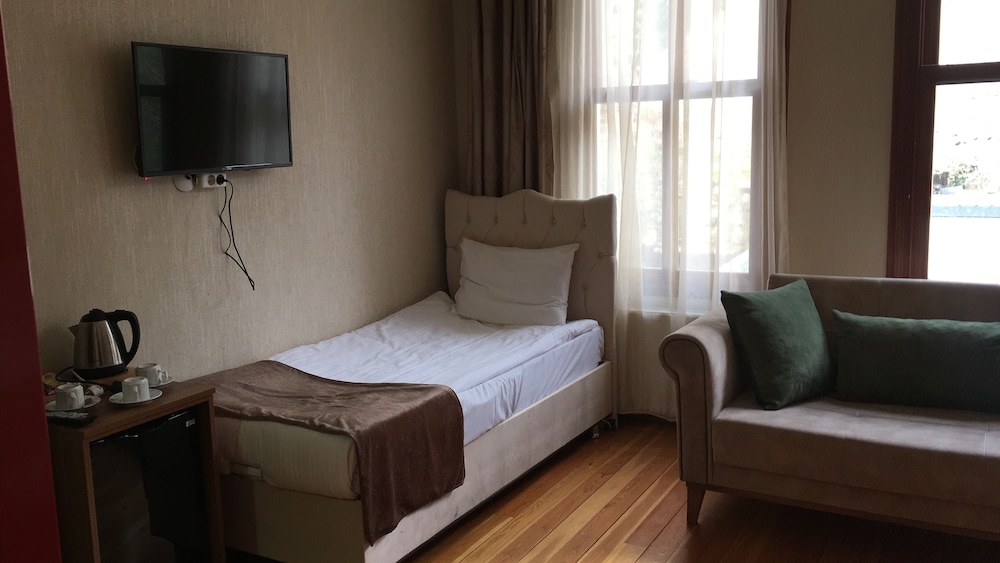 Nuray Hotel 38/54