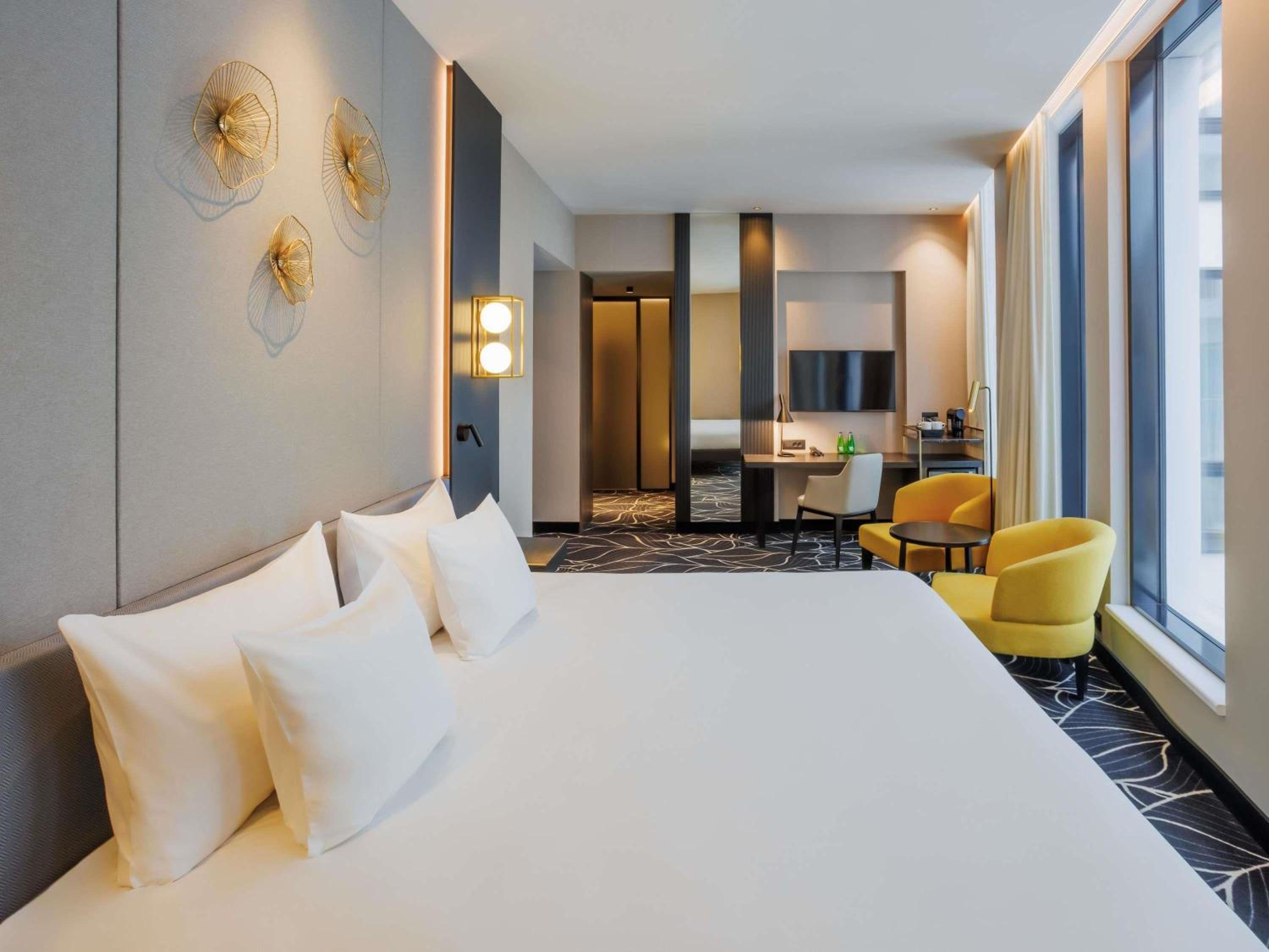 Executive, King Bed