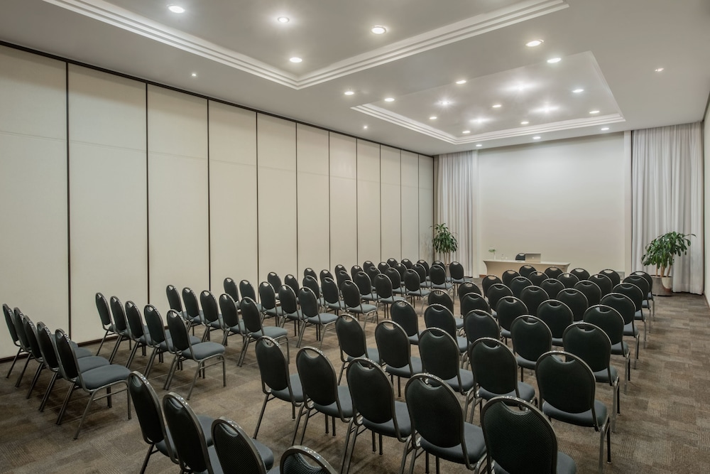 Hotel Intercity Caxias do Sul 56/66