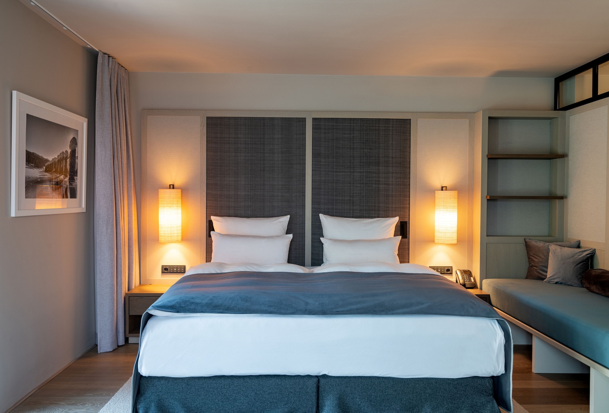Deluxe, King Bed