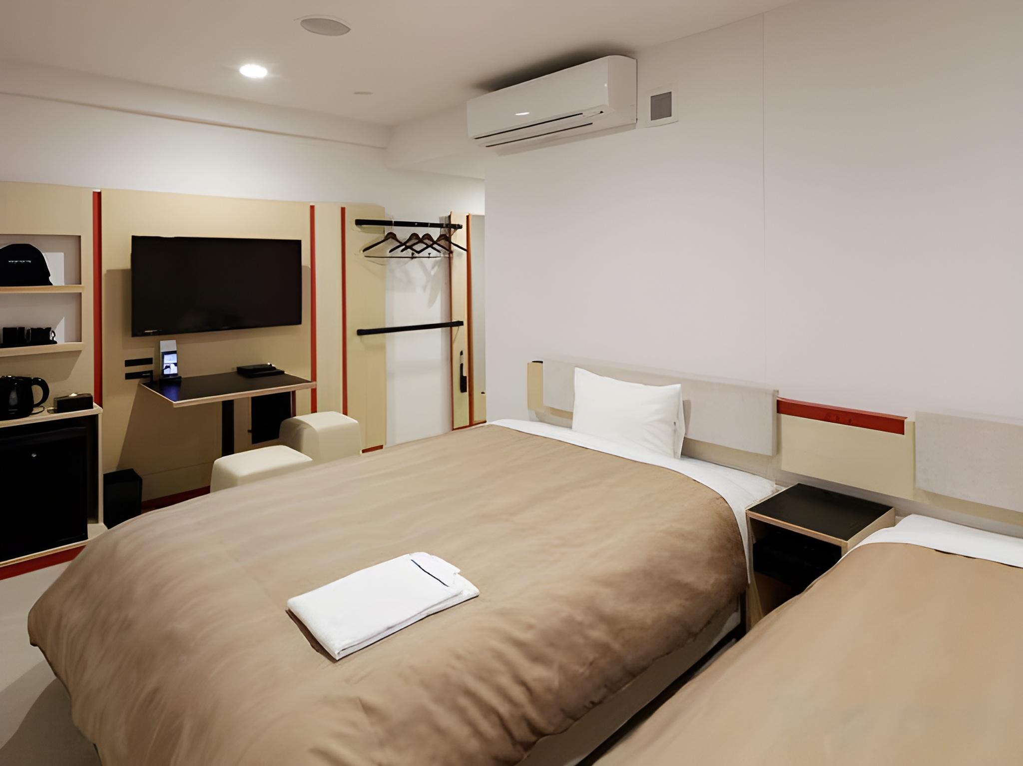 Semi Room, 2 Semi Double Beds