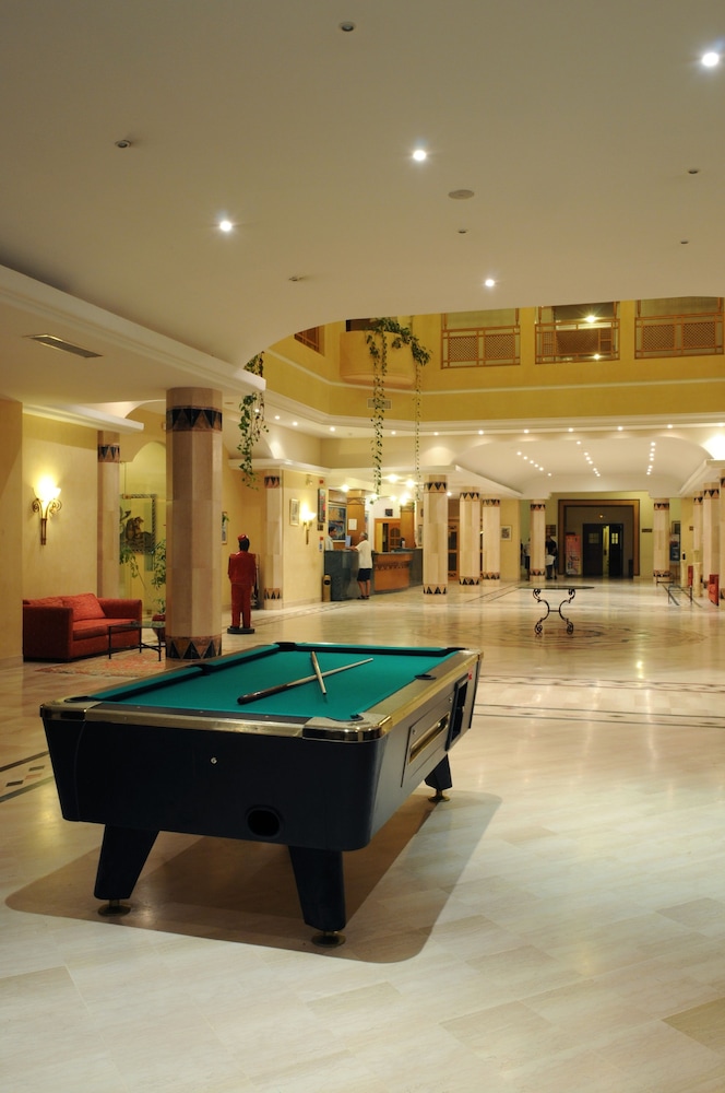 Marina Palace 59/69