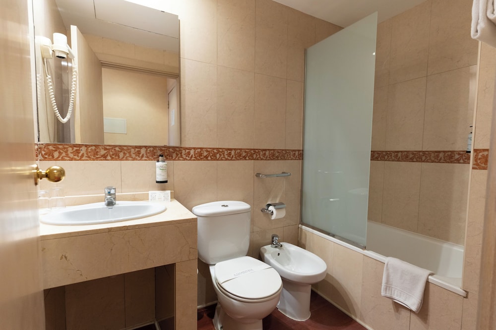 Sunotel Junior Hotel 45/50