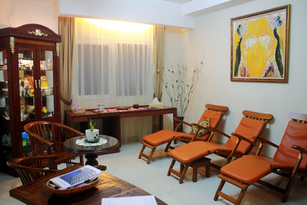 Aston Manado Hotel 30/40