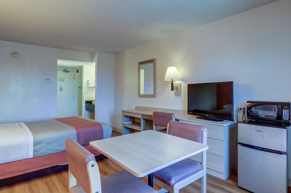Motel6 Greenwood Village, CO - Denver - South Tech Center 42/54
