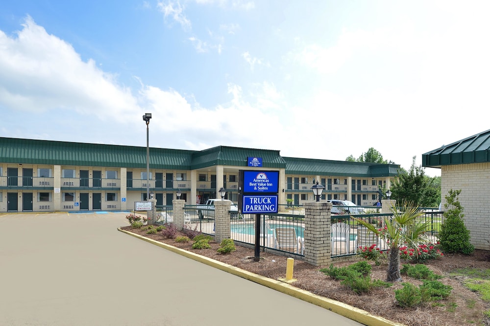 Americas Best Value Inn Suites Winona 7/28