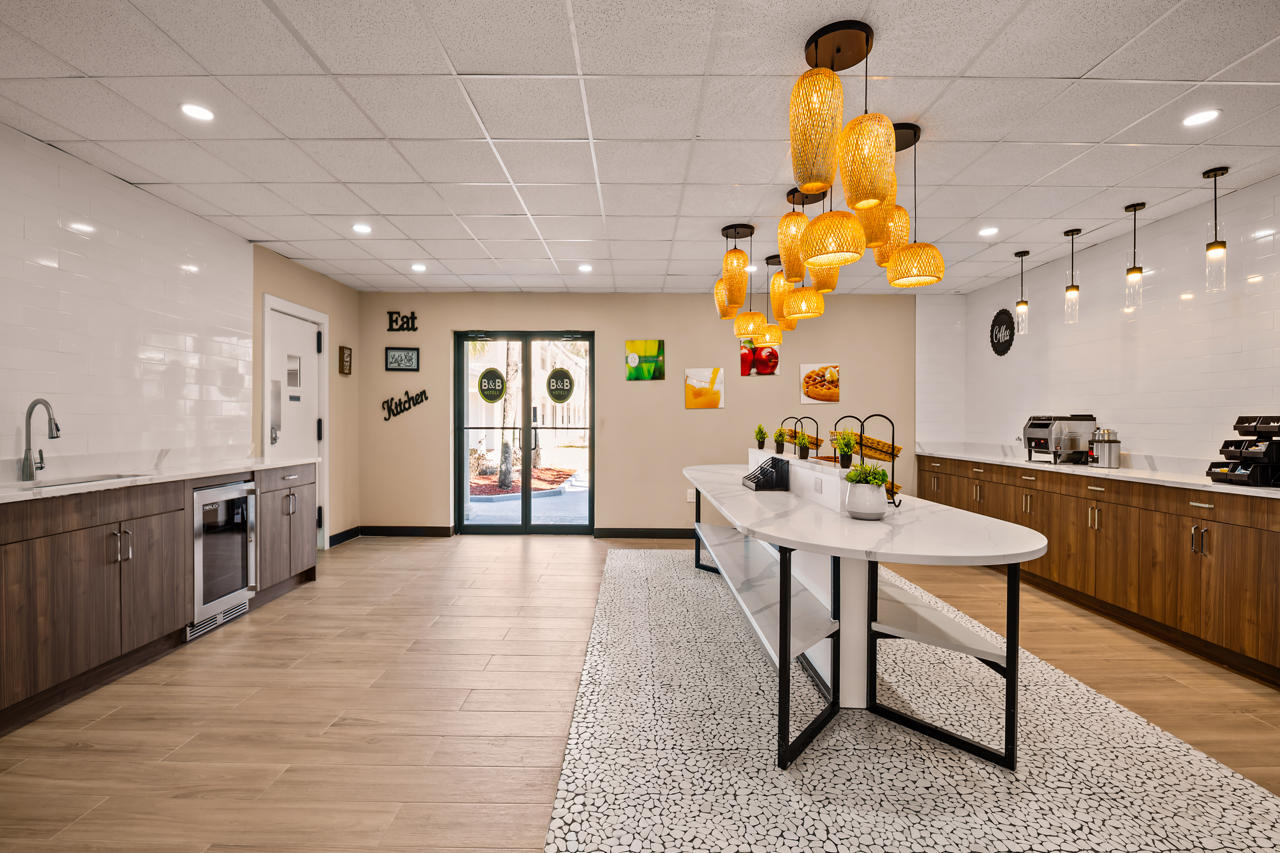 B&B HOTEL Jacksonville Airport 70/91