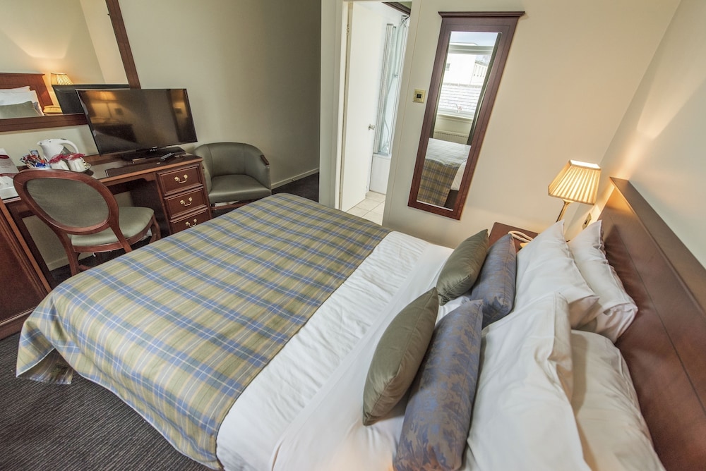SUPERIOR, DOUBLE BED
