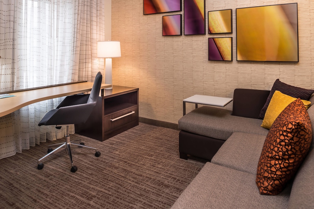 RESIDENCE INN ST. LOUIS WESTPORT 51/52