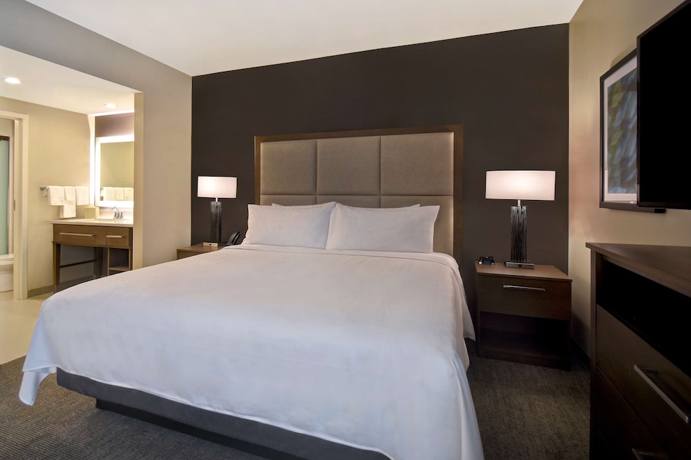 Homewood Suites By Hilton Orlando Flamingo Crossings, FL 20/57