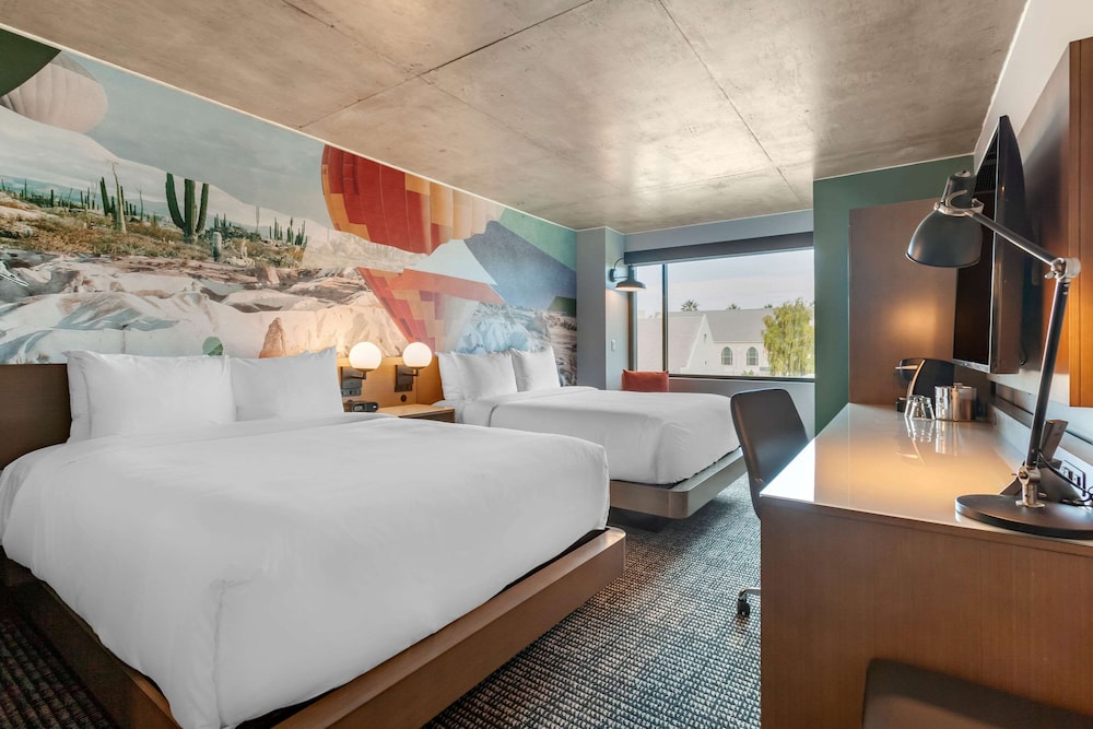 Cambria Hotel Downtown Phoenix Convention Center 16/48