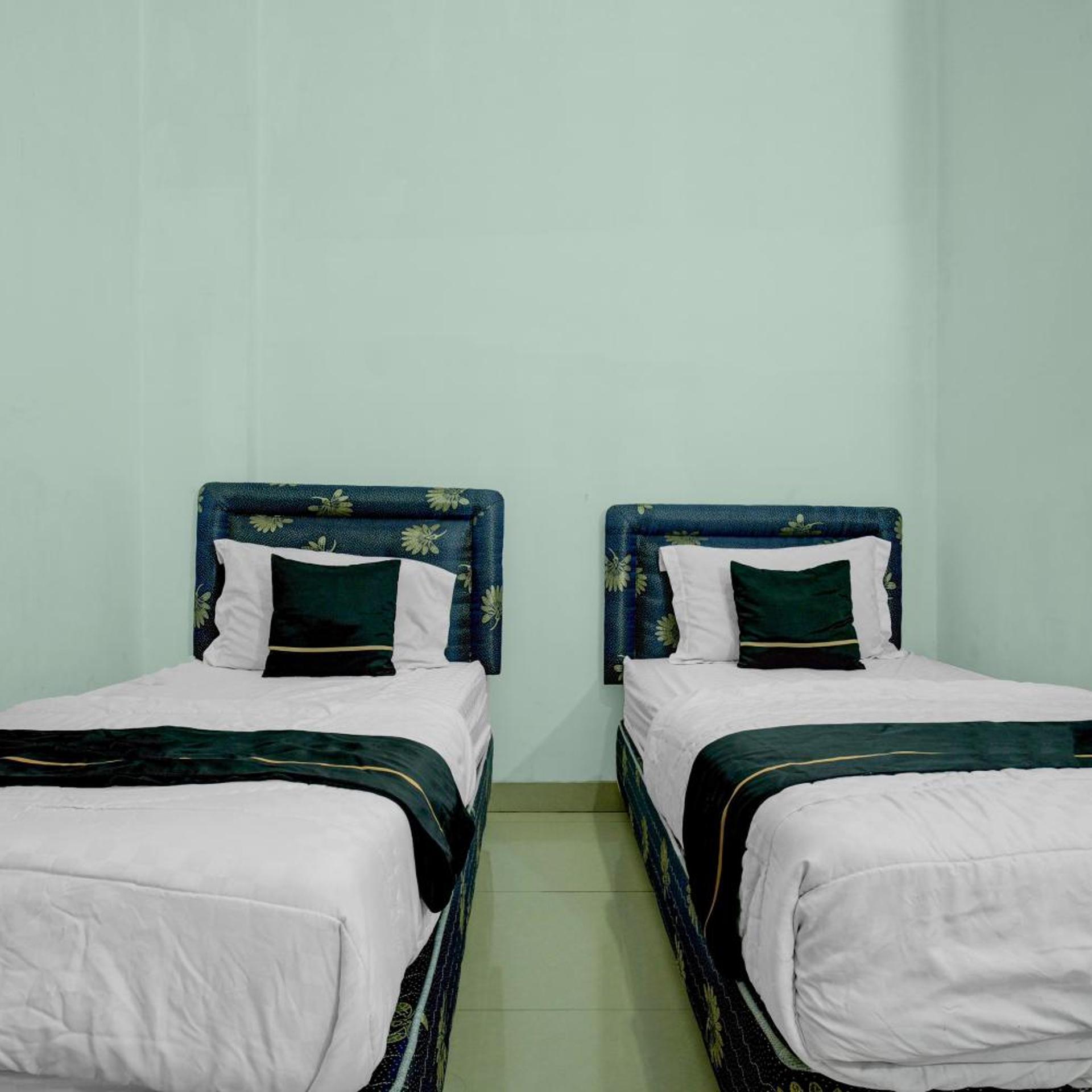 Hotel O near Palembang Square Mall formerly Wisma Faeyza Syakira Syariah 18/54