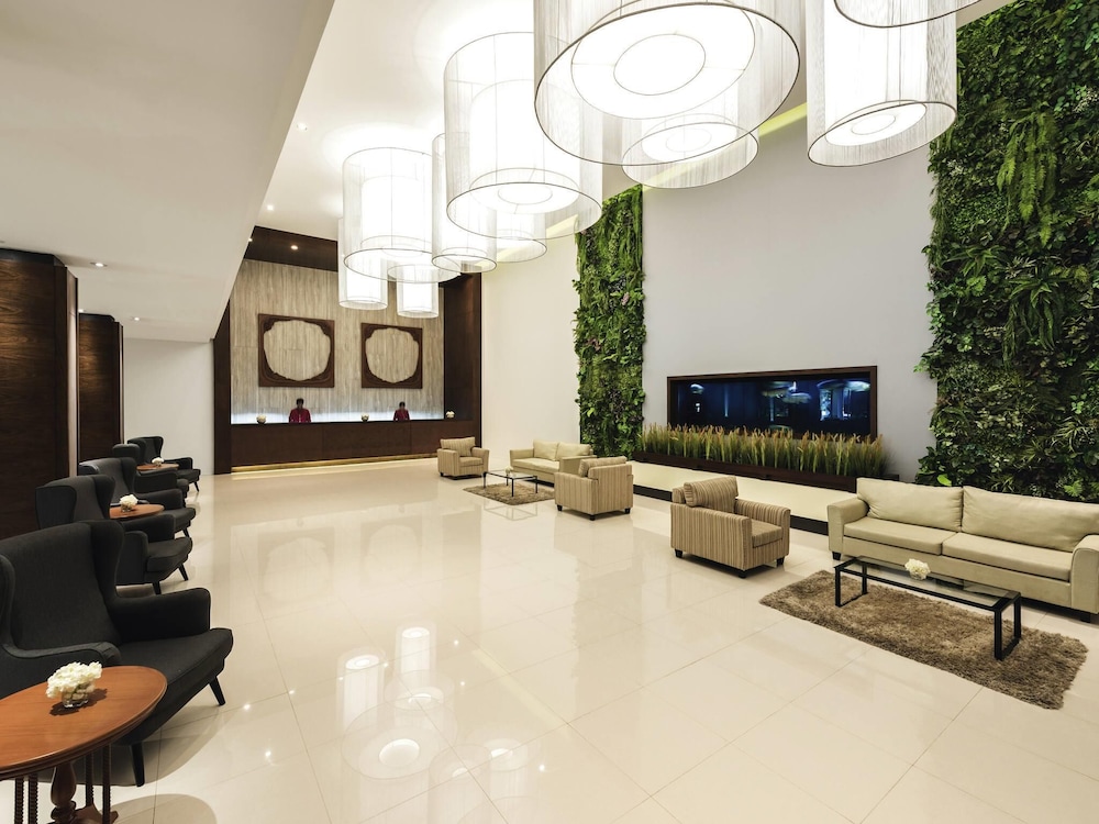 Movenpick Suriwongse Hotel Chiang Mai 45/70