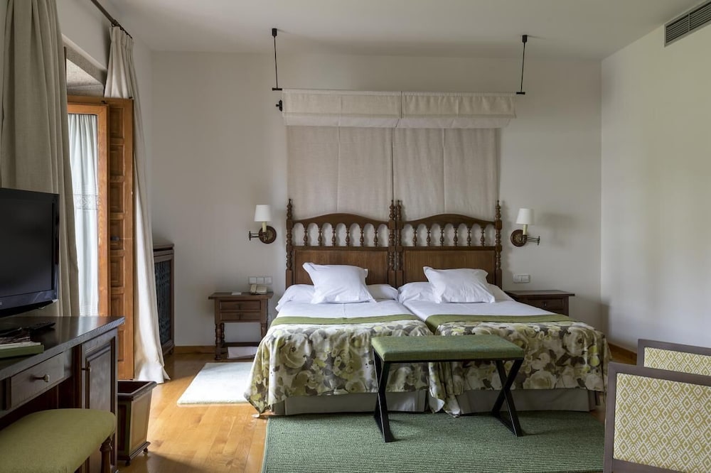 PARADOR DE CAMBADOS 15/50
