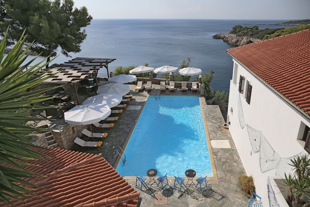 Yalis in ALONISSOS