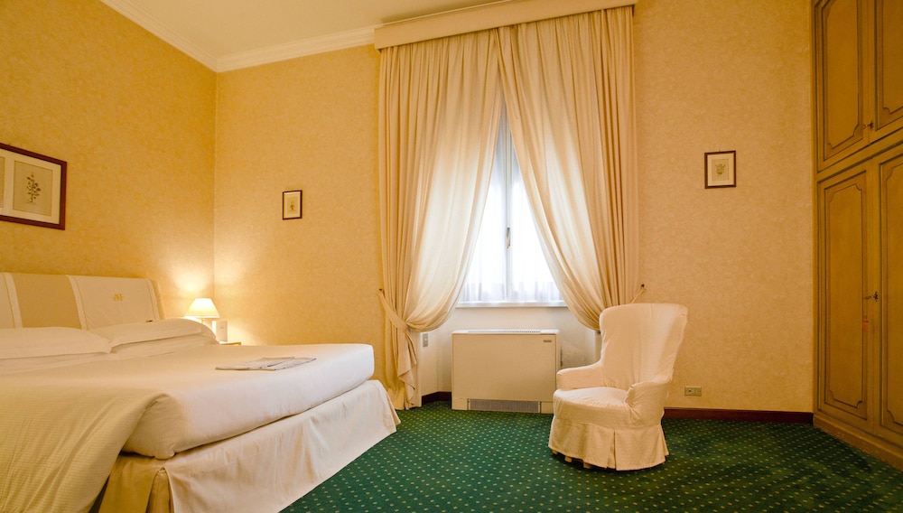 Aldrovandi Residence City Suites 32/75