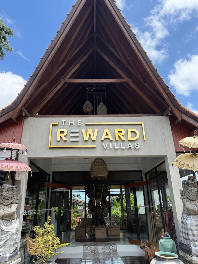 The Reward Villas Kerobokan 1/50