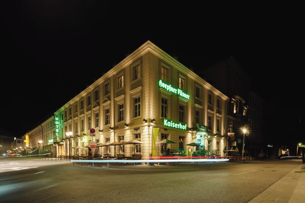 Hotel Kaiserhof 3/44