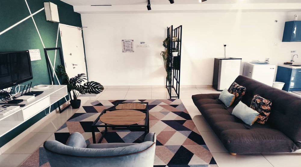 Merlene Suites at Mansion One 36/50