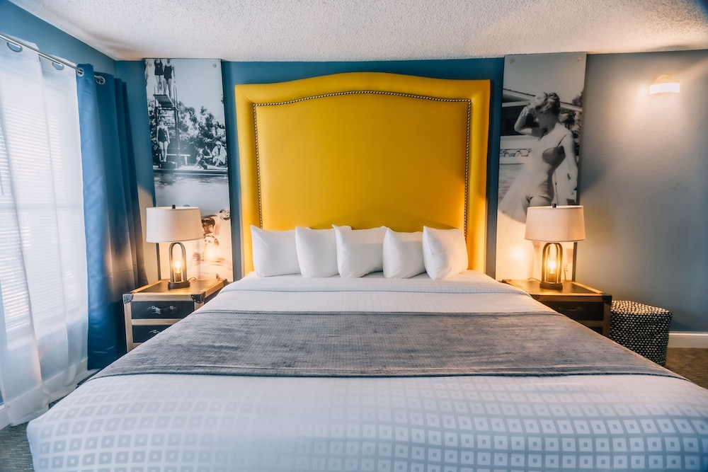 STANDARD, KING BED