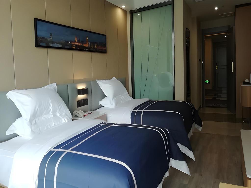 Lano Hotel (Guiding Yongchao Pedestrian Street) 4/54