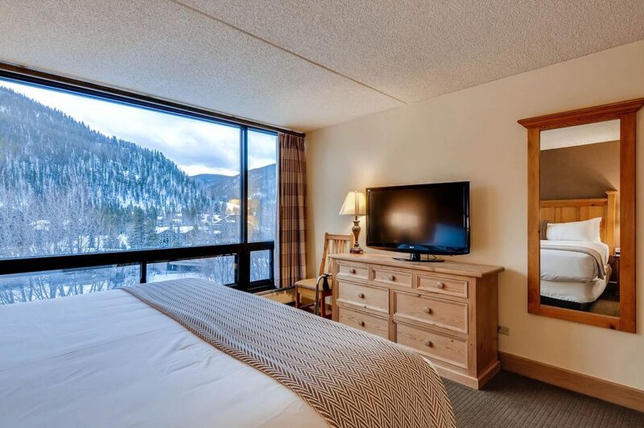 Loft, Lodge, King Bed