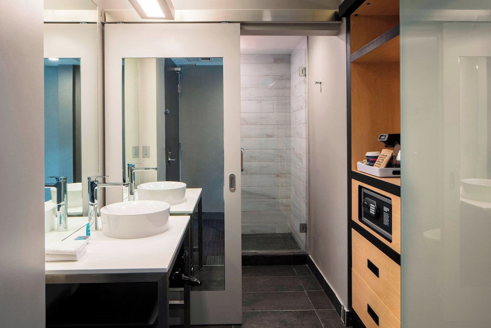 Aloft Coral Gables 38/43