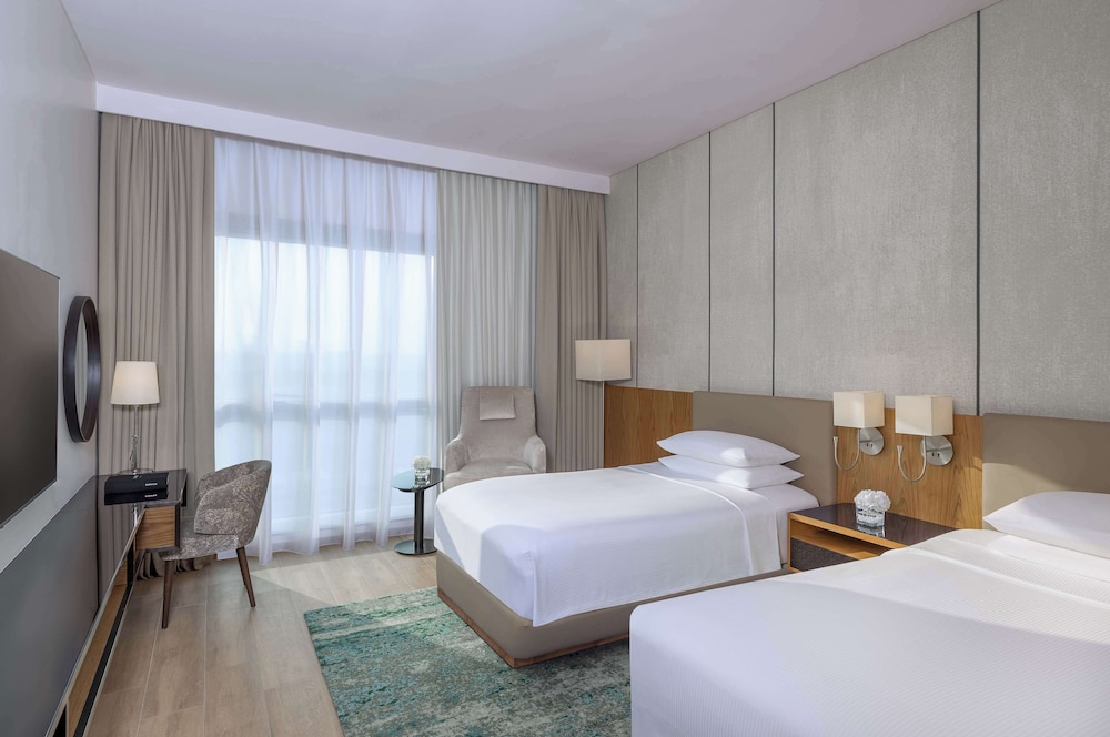 ROOM, TWIN BEDS, CITY VIEW