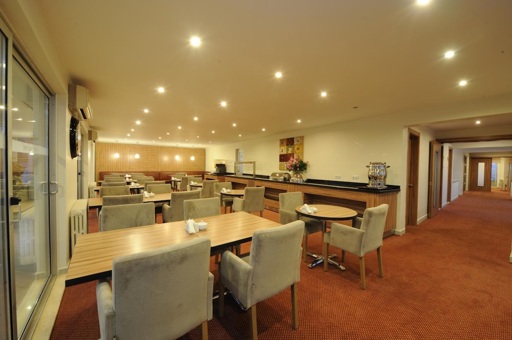 KARDES HOTEL 50/68