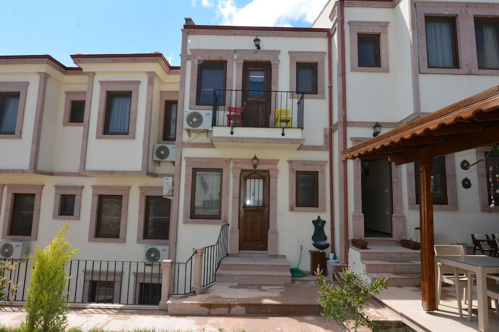 Hayriye Hanim Ege Hotel 3/35