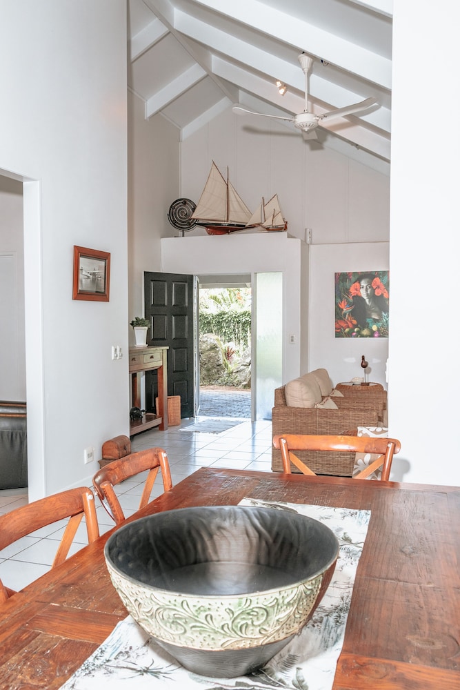 Lagoon Breeze Villas Formerly Lagoon Lodges 38/75