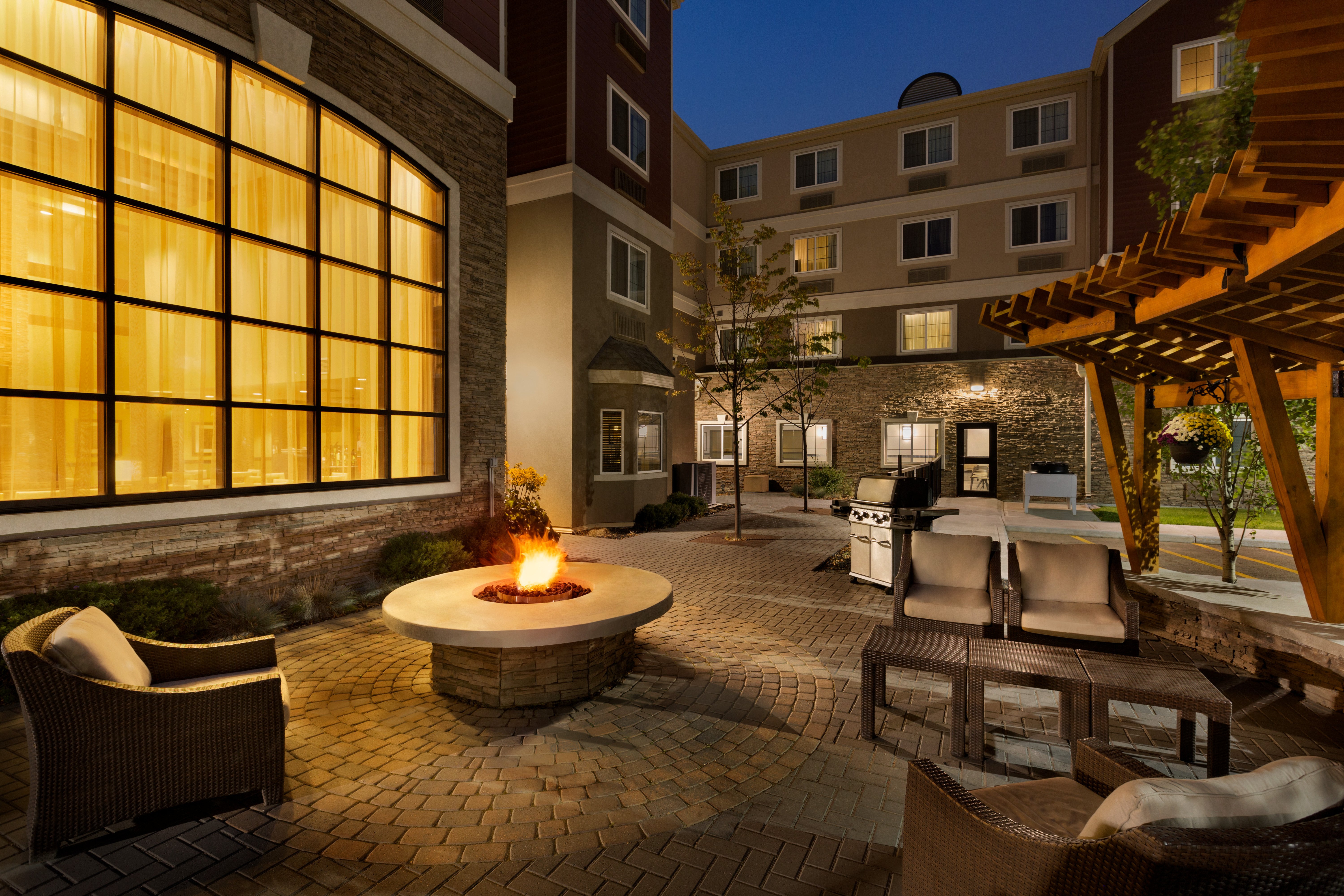 Staybridge Suites West Edmonton 74/78