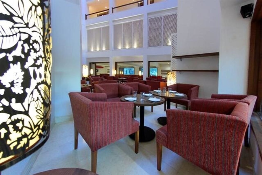 HOTEL EMERALD PARK-SHARANPUR 22/36